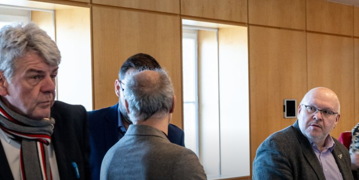 Richtung Tripartite: Regierung trifft auf Gewerkschaften und Patronat